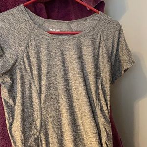 Reebok Shirt Women Medium  Gray Athletic Fit Training Gym Round Neck